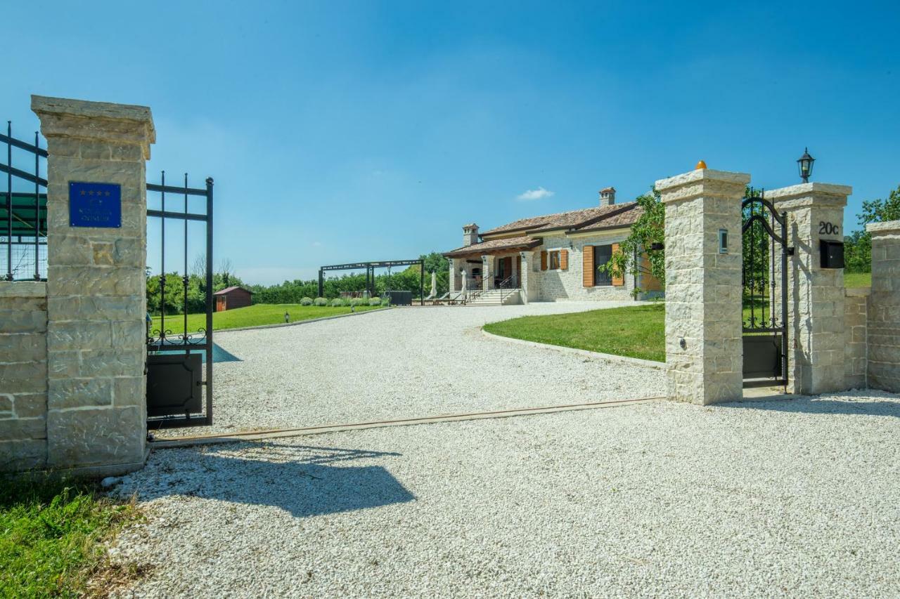 Vila Elida Pazin Buitenkant foto