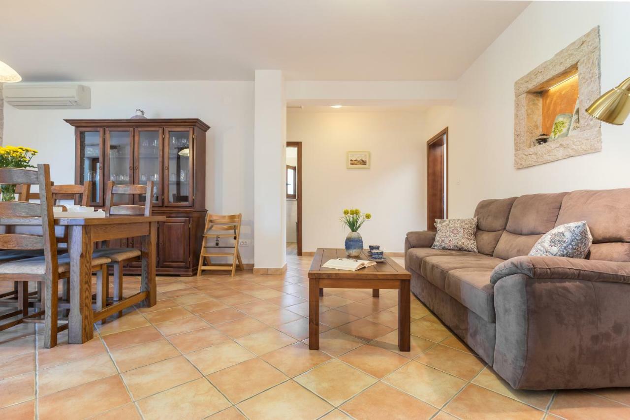 Vila Elida Pazin Buitenkant foto
