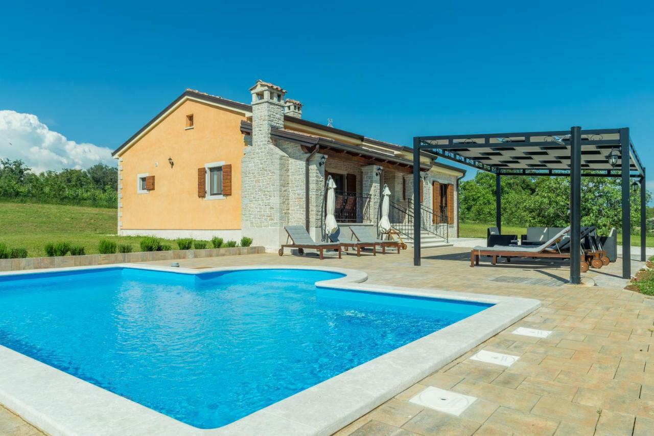 Vila Elida Pazin Buitenkant foto